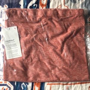 NWT Lululemon vinyasa scarf in original package 🍋